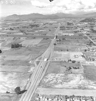 Aerial photo of I-5/College Way looking north in 1960